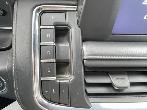 Used 2023 Chevrolet Suburban LS image 36