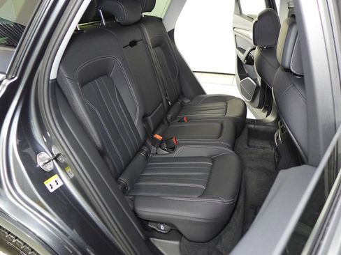 Used 2023 Audi Q5 2.0T Premium w/ Convenience Package AWD/4WD image 20