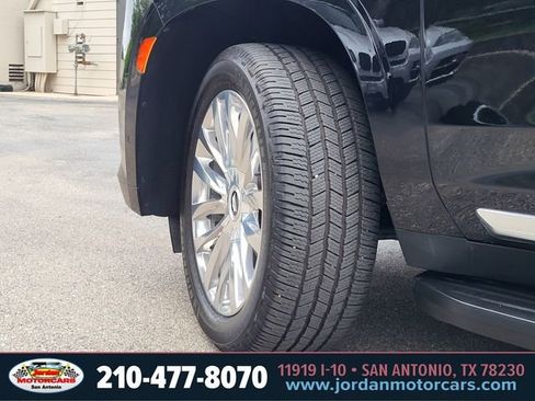 Used 2023 Cadillac Escalade ESV Premium Luxury RWD image 35