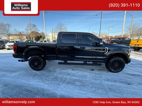 Used 2022 Ford F350 XLT w/ Black Appearance Package image 2