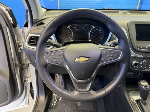 Used 2019 Chevrolet Equinox LT FWD image 14