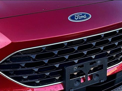 Used 2022 Ford Escape SE w/ SE Sport Appearance Package FWD image 30