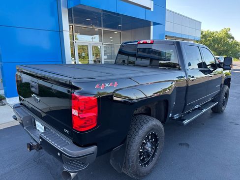 Used 2019 Chevrolet Silverado 2500 LTZ w/ Duramax Plus Package AWD/4WD image 7
