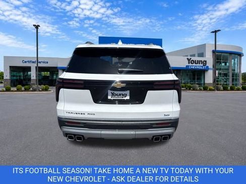 New 2026 Chevrolet Traverse LT w/ Sun and Wheel Package AWD/4WD image 6