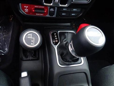 New 2025 Jeep Gladiator Sport AWD/4WD image 20