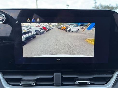 Used 2025 Chevrolet Equinox LT image 21