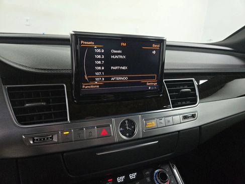 Used 2014 Audi A8 L 3.0T image 27