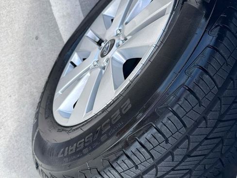 Used 2018 Subaru Outback 2.5i Premium AWD/4WD image 2
