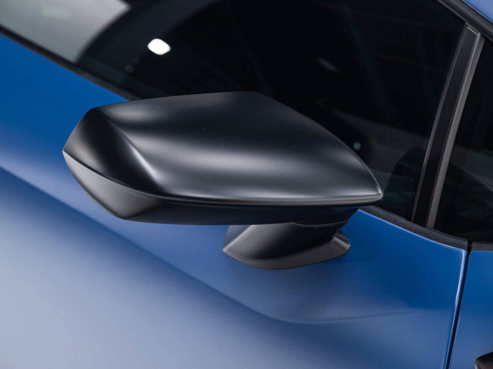 Used 2023 Lamborghini Huracan Sterrato AWD/4WD image 18
