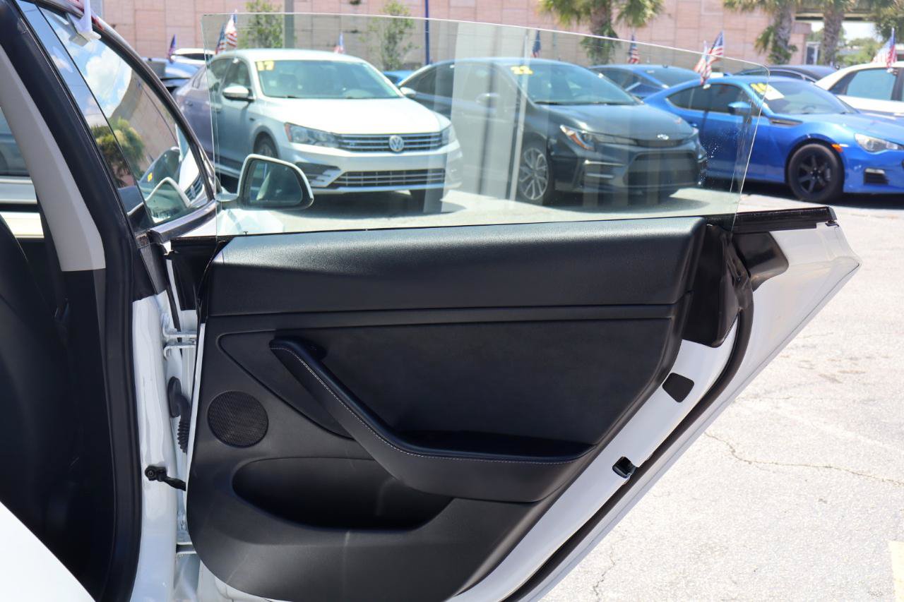 Used 2023 Tesla Model 3 Standard Range RWD image 12