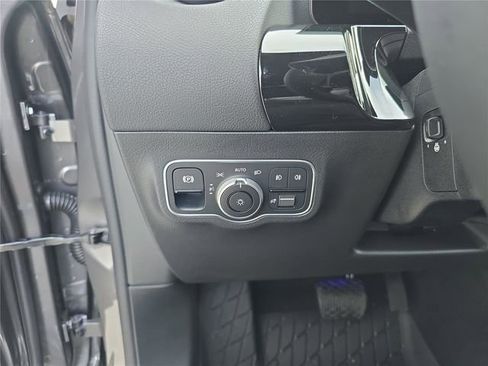 New 2026 Mercedes-Benz GLA 250 4MATIC image 36
