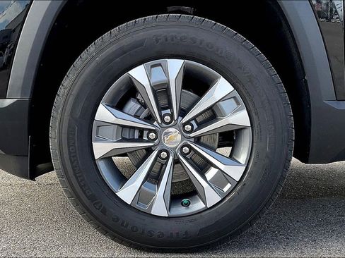 New 2026 Chevrolet Equinox LT w/ Safety and Technology Package FWD image 12