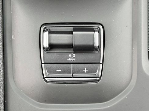 Used 2024 GMC Sierra 1500 AT4 w/ Technology Package image 23