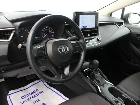 Used 2023 Toyota Corolla LE FWD image 14