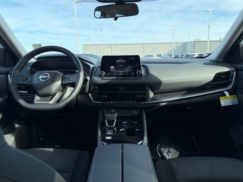 New 2026 Nissan Rogue SV w/ Cold Weather Package FWD image 18