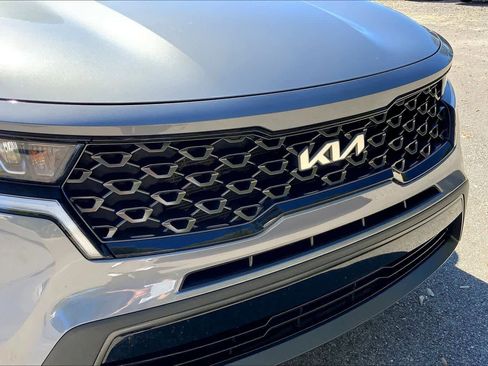 Used 2023 Kia Sorento S w/ Panoramic Sunroof Package image 31