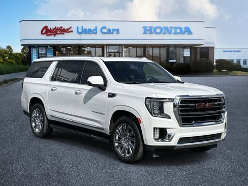 Used 2021 GMC Yukon XL SLT w/ SLT Premium Package image 7
