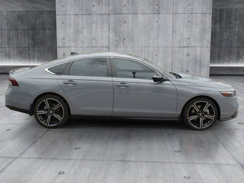 Used 2023 Honda Accord Sport image 6
