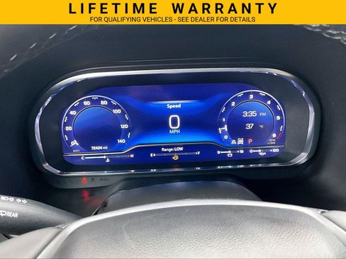 Used 2024 Chevrolet Tahoe Z71 w/ Z71 Off-Road Package AWD/4WD image 26