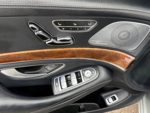 Used 2015 Mercedes-Benz S 550 Sedan image 12
