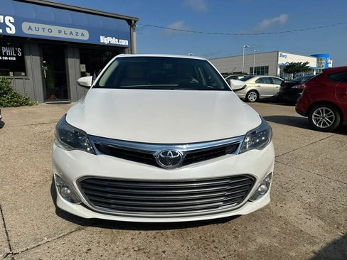 Used 2014 Toyota Avalon Limited FWD image 3