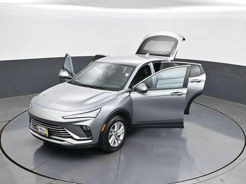 Used 2024 Buick Envista Preferred w/ Convenience I Package image 30