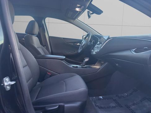 Used 2021 Chevrolet Malibu LT image 12