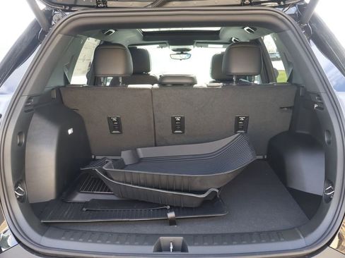 New 2026 Chevrolet Equinox LT w/ Convenience Package II FWD image 47