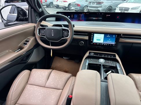 New 2025 Lincoln Navigator L Black Label image 31