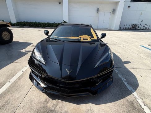 Used 2023 Chevrolet Corvette Stingray Premium Cpe w/ Z51 Performance Package RWD image 2