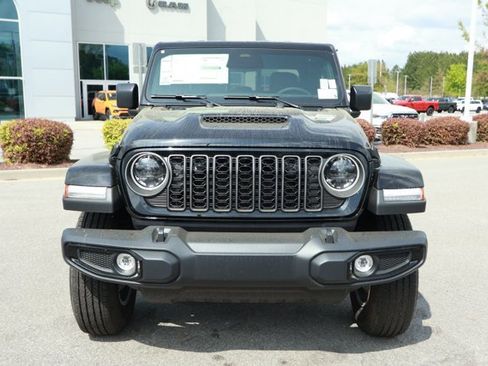 New 2026 Jeep Gladiator Sport AWD/4WD image 2