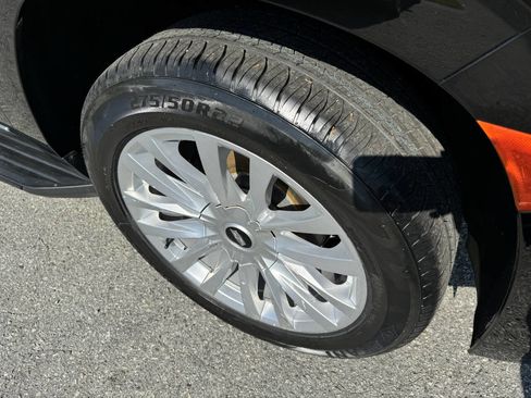 Used 2022 Cadillac Escalade Luxury image 20