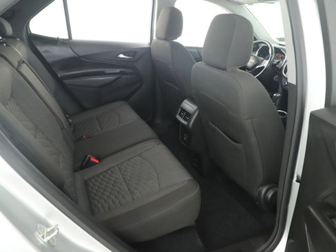 Used 2020 Chevrolet Equinox LT image 23