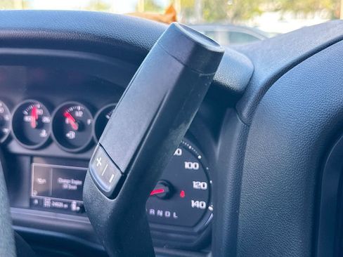 Used 2024 GMC Sierra 3500 Pro w/ Convenience Package image 17