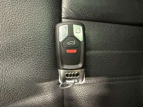 Used 2018 Audi Q5 2.0T Premium image 25