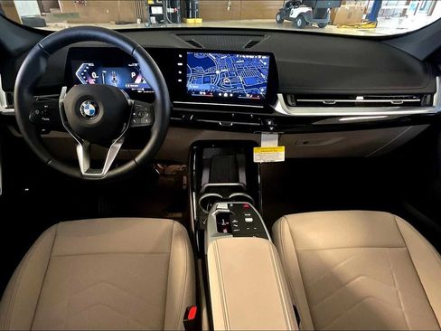 Used 2025 BMW X1 xDrive28i w/ Convenience Package image 5