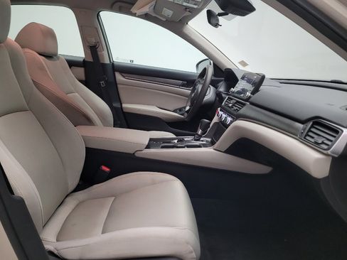 Used 2018 Honda Accord LX image 21