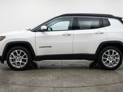 Used 2025 Jeep Compass Limited AWD/4WD image 5