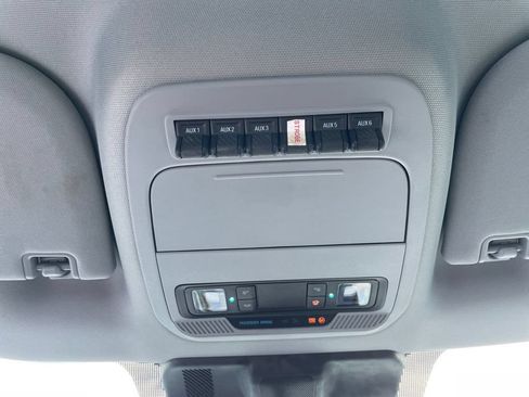 Used 2025 Ford F550 4x4 Regular Cab Super Duty w/ XL Chrome Package image 21