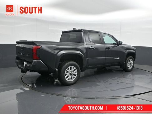 New 2026 Toyota Tacoma SR5 AWD/4WD image 2