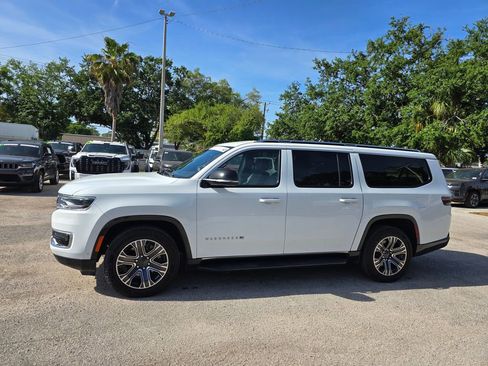 Used 2024 Jeep Wagoneer L Series II image 3