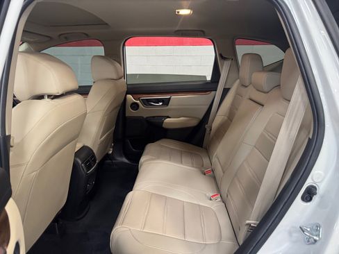Used 2021 Honda CR-V Touring image 17