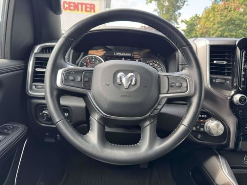 Used 2023 RAM 1500 Laramie AWD/4WD image 12