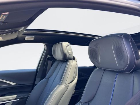 New 2026 Cadillac Lyriq V AWD/4WD image 26