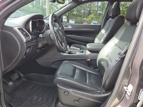 Used 2021 Jeep Grand Cherokee Limited w/ Trailer Tow Group IV AWD/4WD image 10
