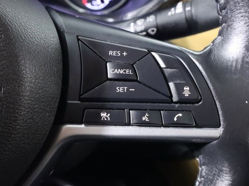 Used 2022 Nissan Sentra SV w/ SV Premium Package image 13