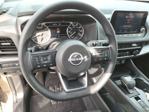 Certified 2024 Nissan Rogue SV image 18