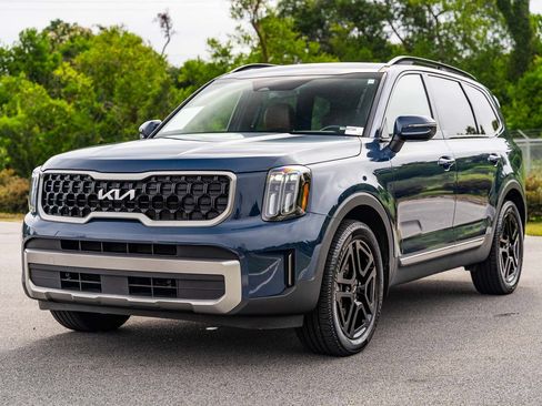 Used 2023 Kia Telluride EX X-Line AWD/4WD image 3