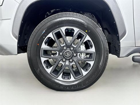 Used 2023 Toyota Tundra Limited image 43