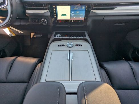 New 2026 Lincoln Navigator Reserve AWD/4WD image 20